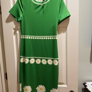 Green Daisy Print Short Sleeve Dress